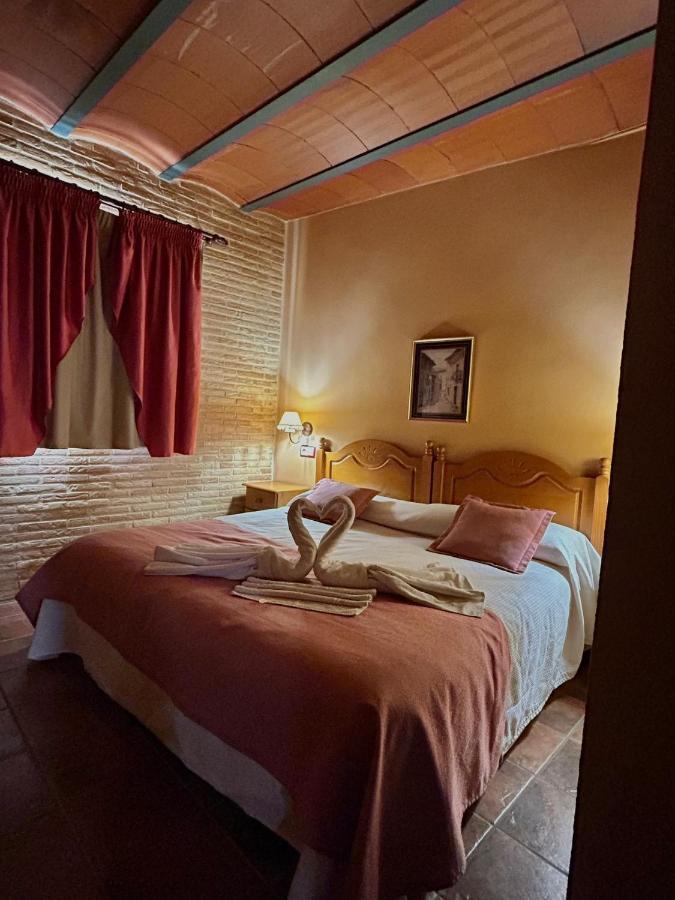 Hostal Meson Del Rey Olocau del Rey Exterior photo